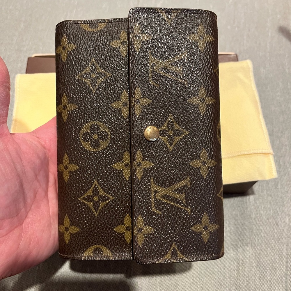 Louis vuitton wallet
